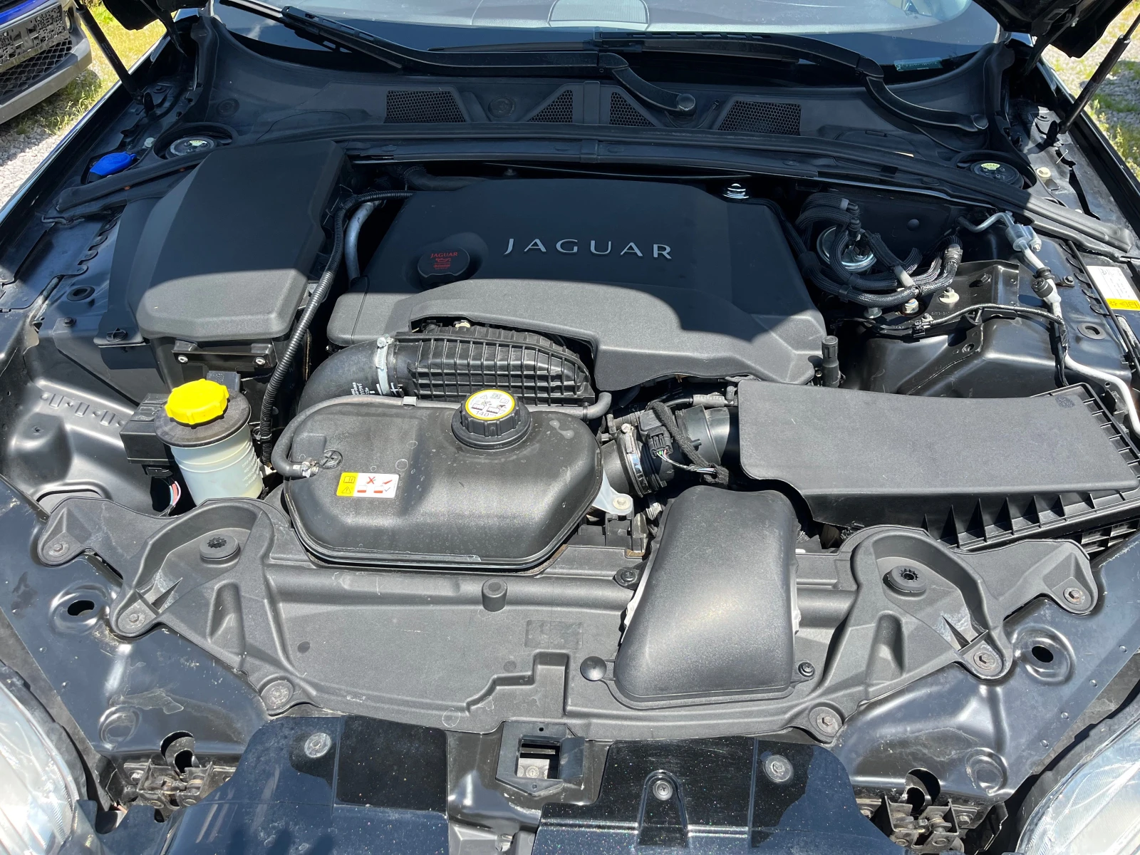 Jaguar Xf 3.0 v6 full, снимка 9 - Автомобили и джипове - 52883326