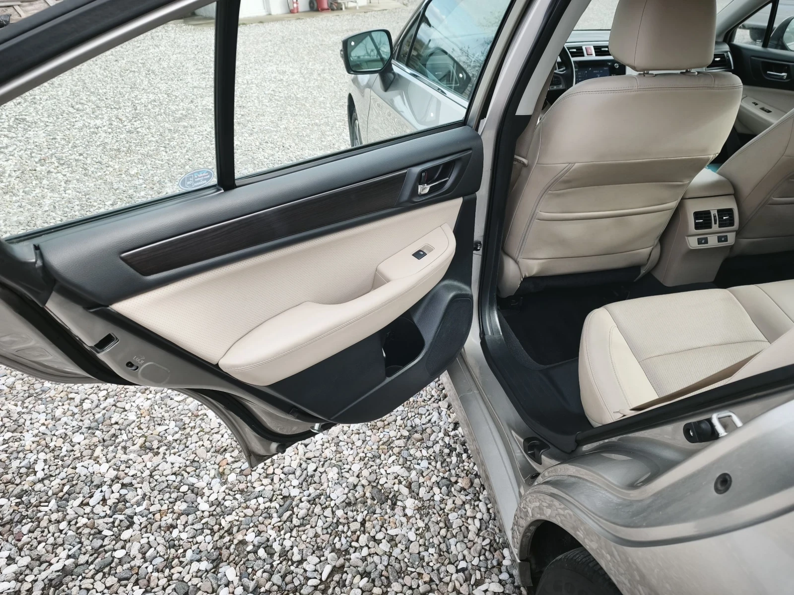 Subaru Legacy Sedan Limited | Mobile.bg � ����������� 12