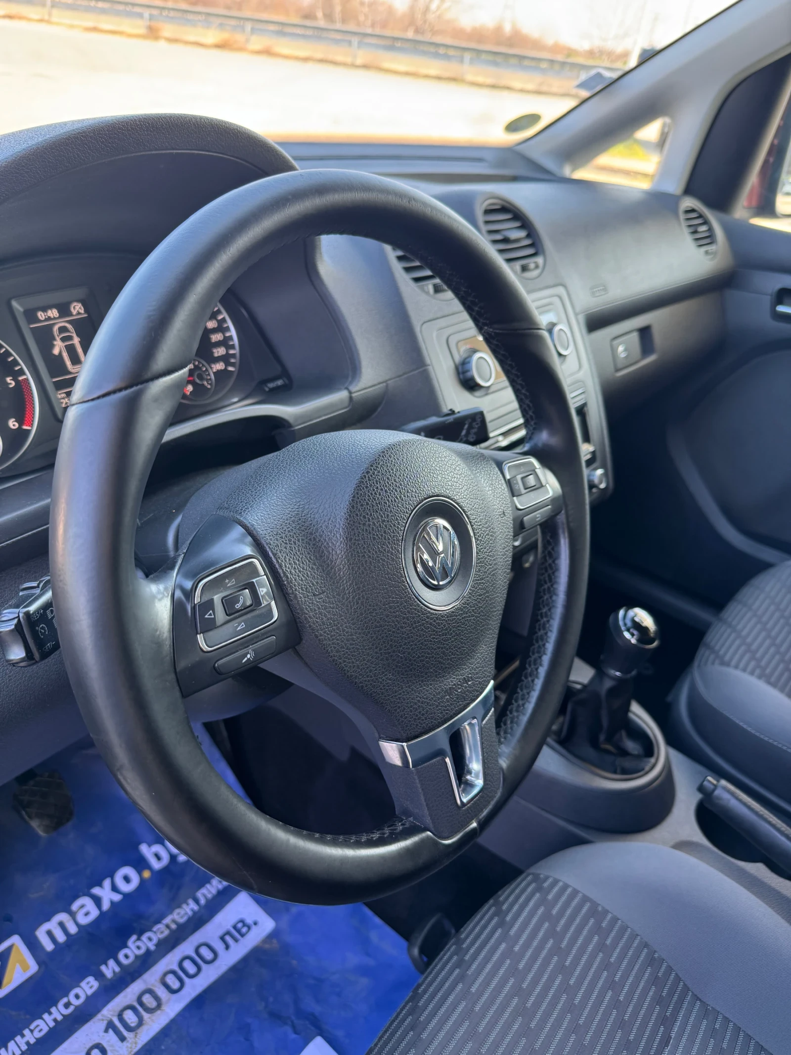 VW Caddy 1.6 BLUEMOTION, снимка 8 - Автомобили и джипове - 53844400