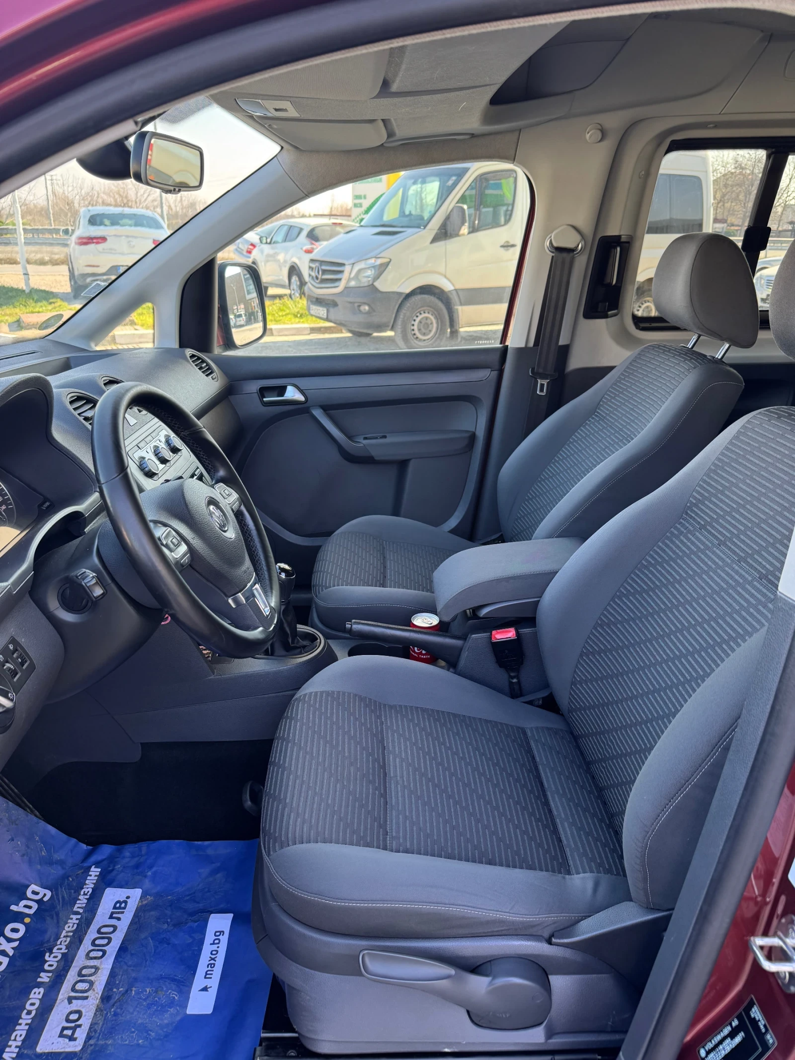 VW Caddy 1.6 BLUEMOTION, снимка 7 - Автомобили и джипове - 53844400