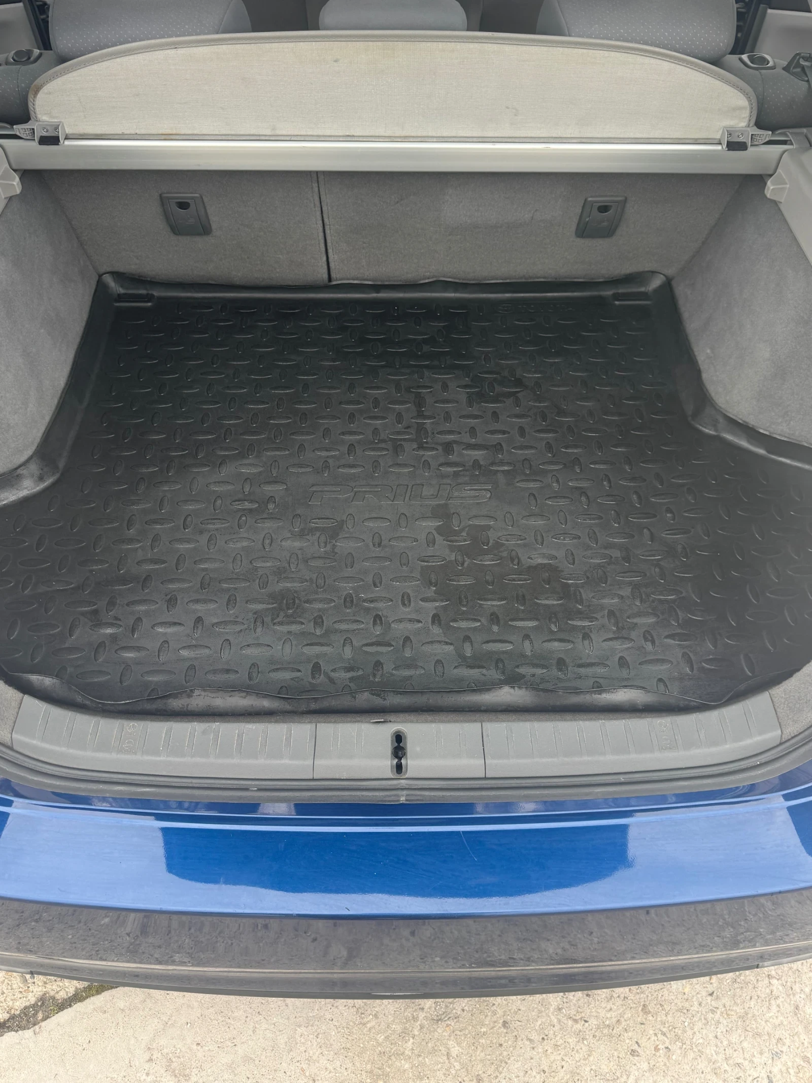 Toyota Prius 1, 5 Hybrid-automatic , снимка 14 - Автомобили и джипове - 53913090