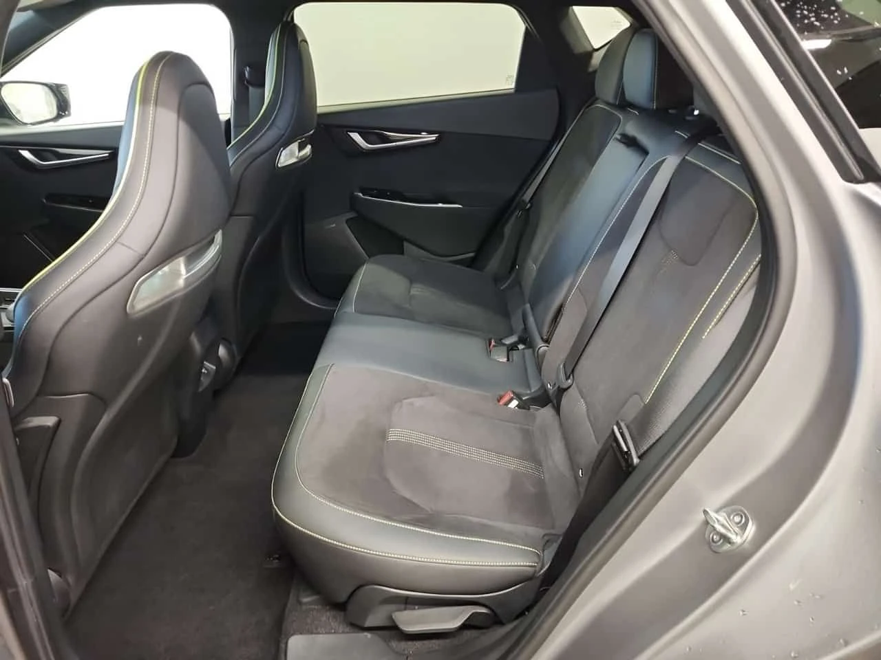 Kia EV6 GT  CARFAX | Mobile.bg � ����������� 12