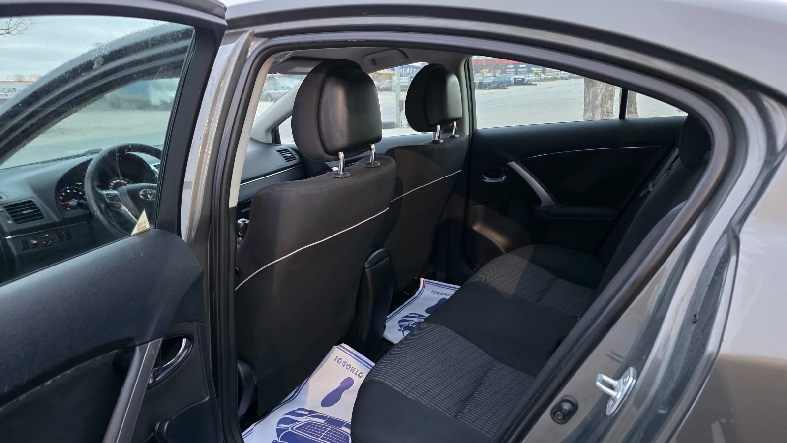 Toyota Avensis УНИКАТ/FACE LIFT, снимка 8 - Автомобили и джипове - 54096850