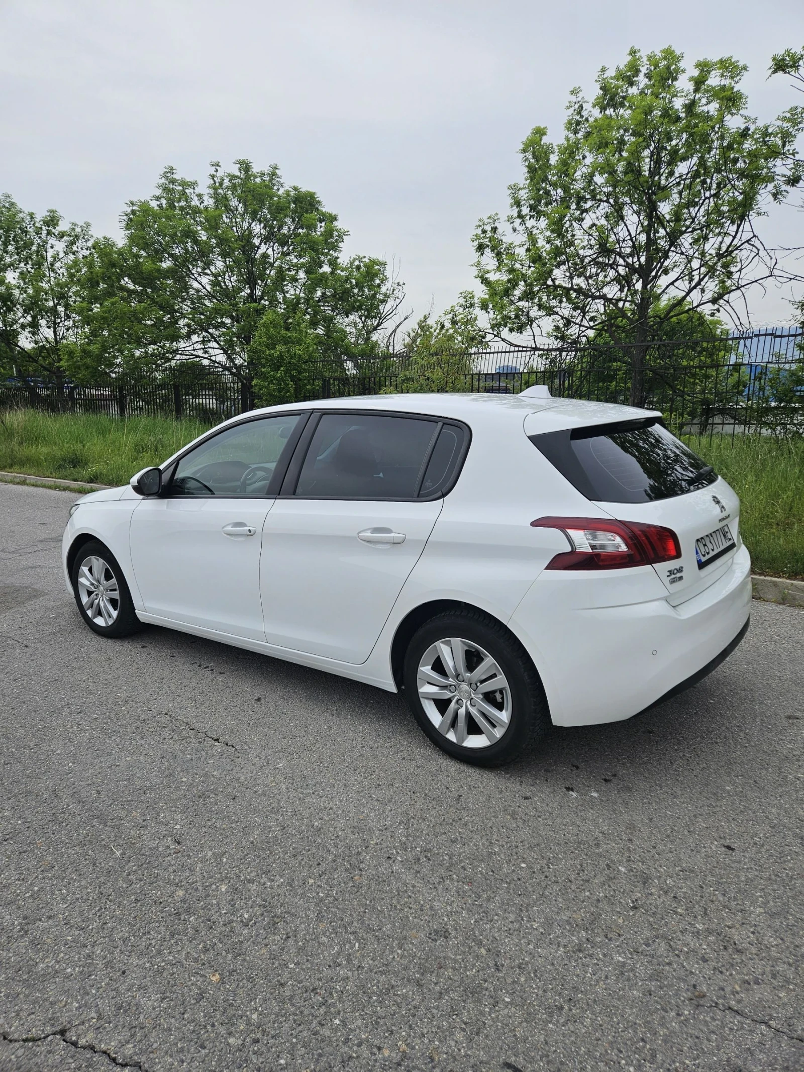 Peugeot 308 1.6 HDI, снимка 3 - Автомобили и джипове - 54465816
