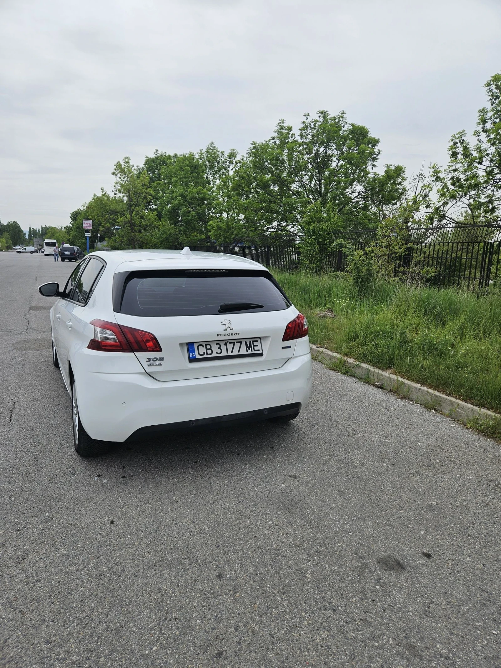 Peugeot 308 1.6 HDI, снимка 4 - Автомобили и джипове - 54465816