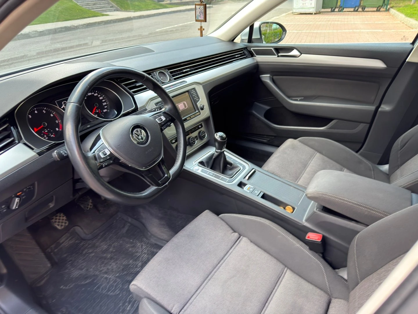 VW Passat, снимка 10 - Автомобили и джипове - 55044111
