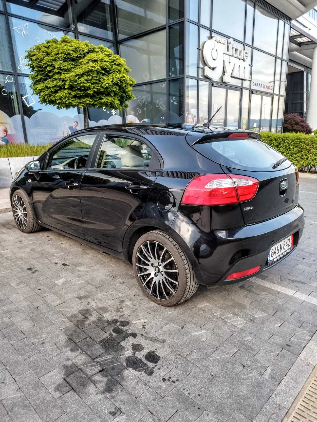 Kia Rio 1.25 | 85 к.с.| ДВУЦВЕТЕН САЛОН | , снимка 6 - Автомобили и джипове - 54744584