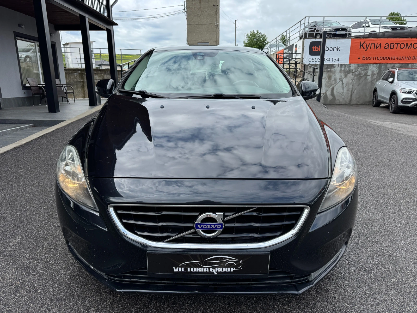 Volvo V40 1.6D НОВ ВНОС , снимка 2 - Автомобили и джипове - 54774309