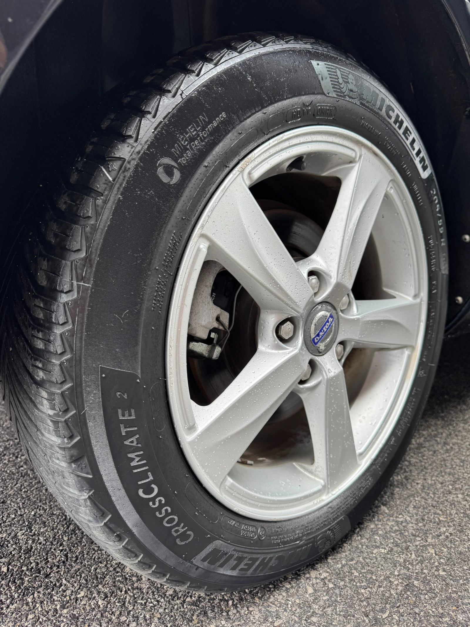 Volvo V40 1.6D НОВ ВНОС , снимка 15 - Автомобили и джипове - 54774309