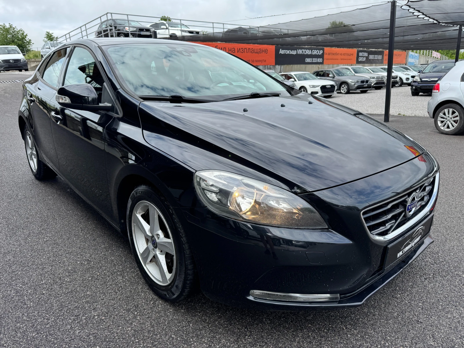 Volvo V40 1.6D НОВ ВНОС , снимка 3 - Автомобили и джипове - 54774309