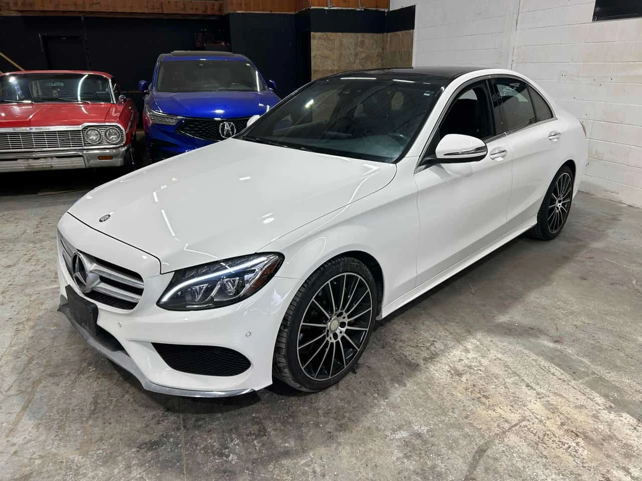 Mercedes-Benz C 300 4MATIC* АВТОКРЕДИТ* , снимка 6 - Автомобили и джипове - 54818523