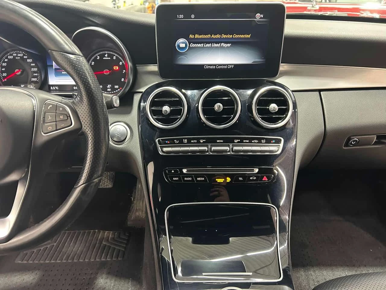 Mercedes-Benz C 300 4MATIC* АВТОКРЕДИТ* , снимка 9 - Автомобили и джипове - 54818523