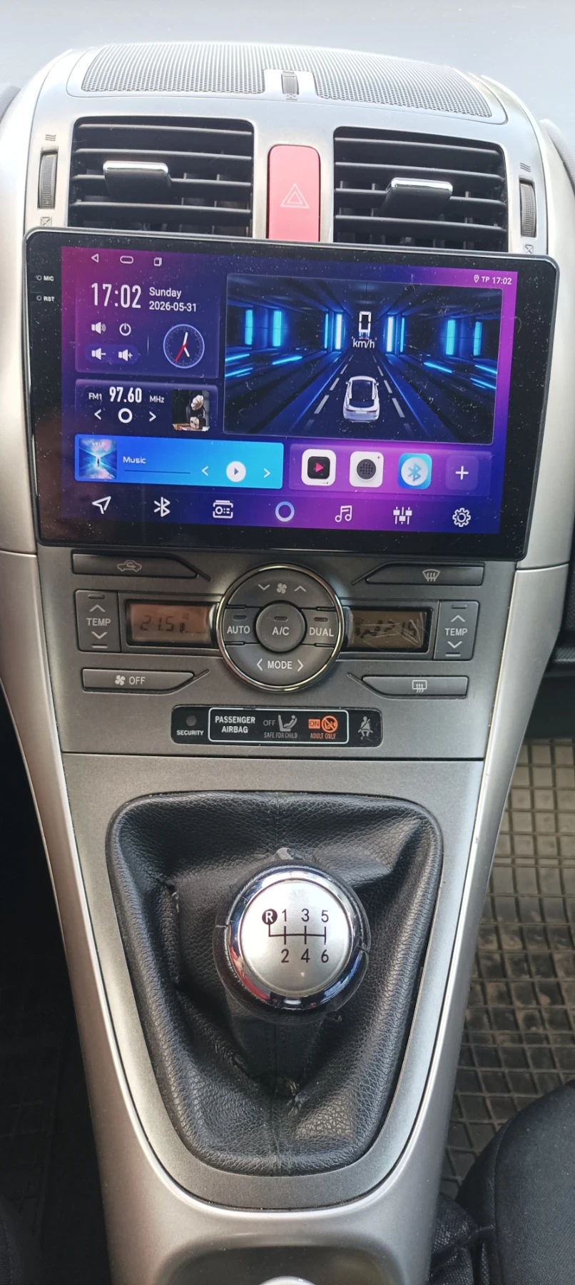 Toyota Auris 1, снимка 5 - Автомобили и джипове - 54823960
