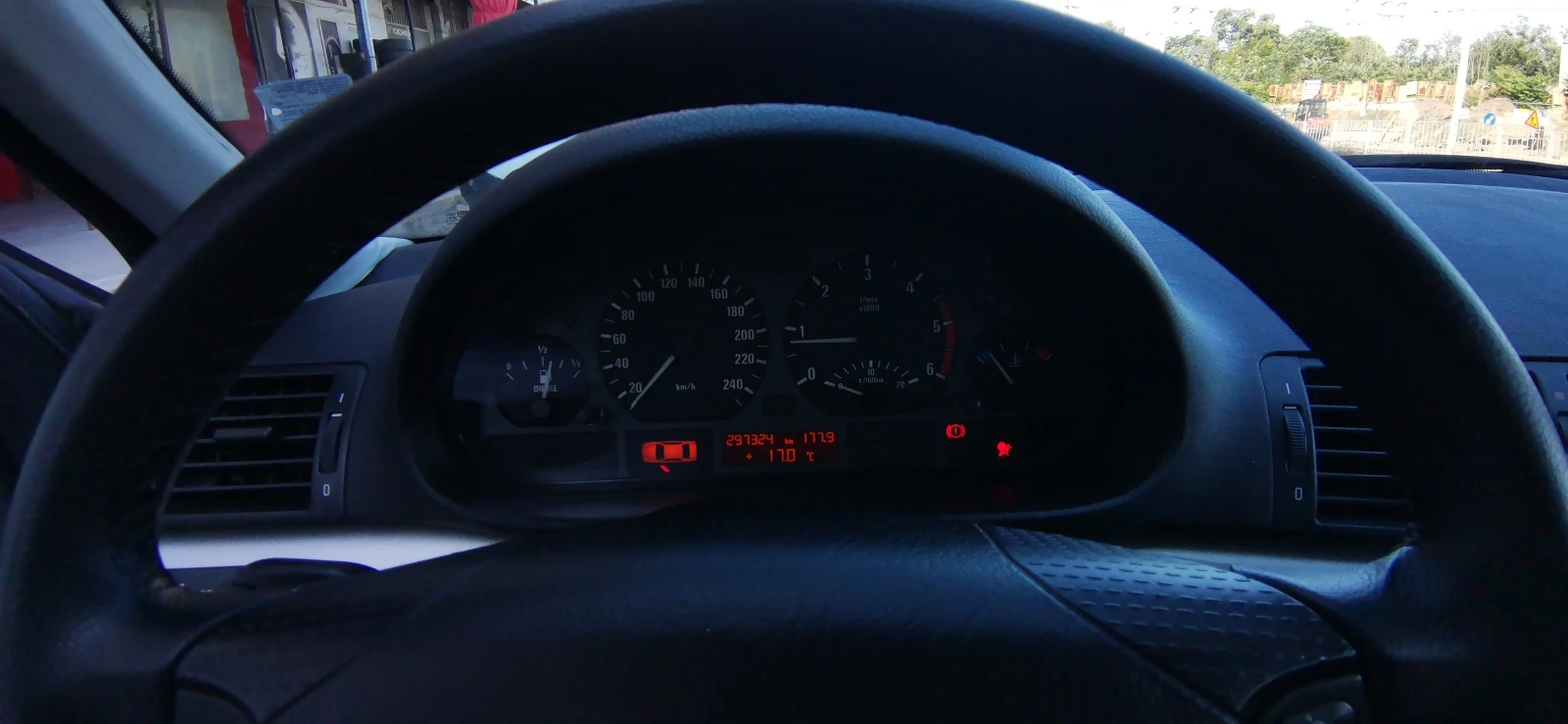 BMW 330 M57, снимка 11 - Автомобили и джипове - 55678121