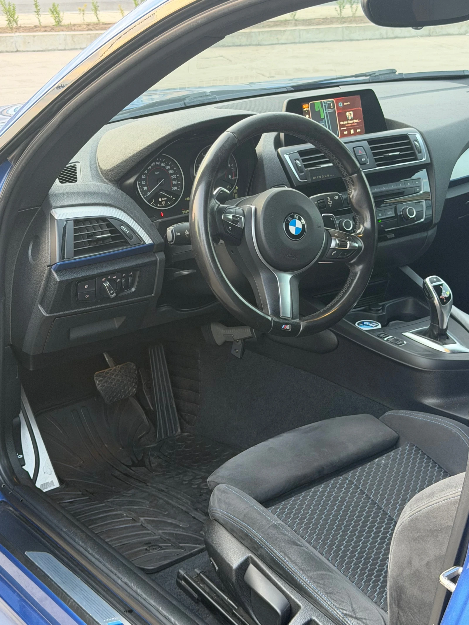 BMW 220, снимка 13 - Автомобили и джипове - 56047563