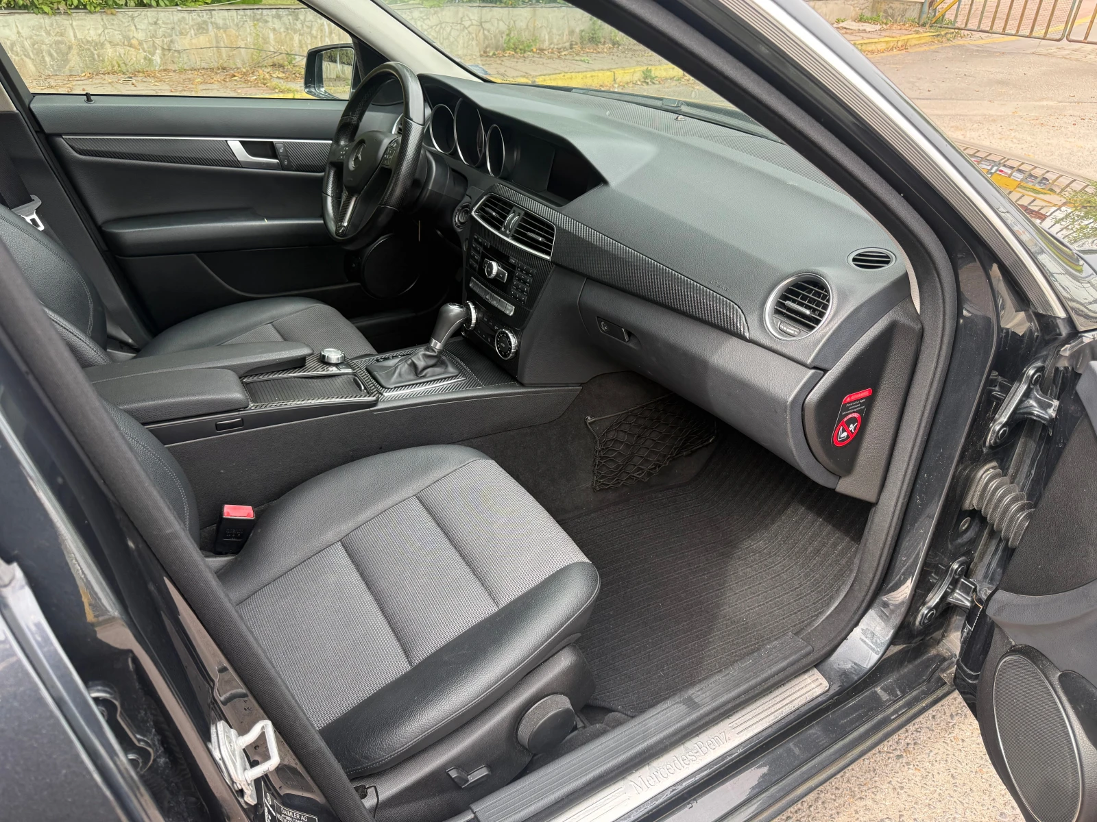 Mercedes-Benz C 200 CDI Avantgarde Facelift, снимка 13 - Автомобили и джипове - 56224741