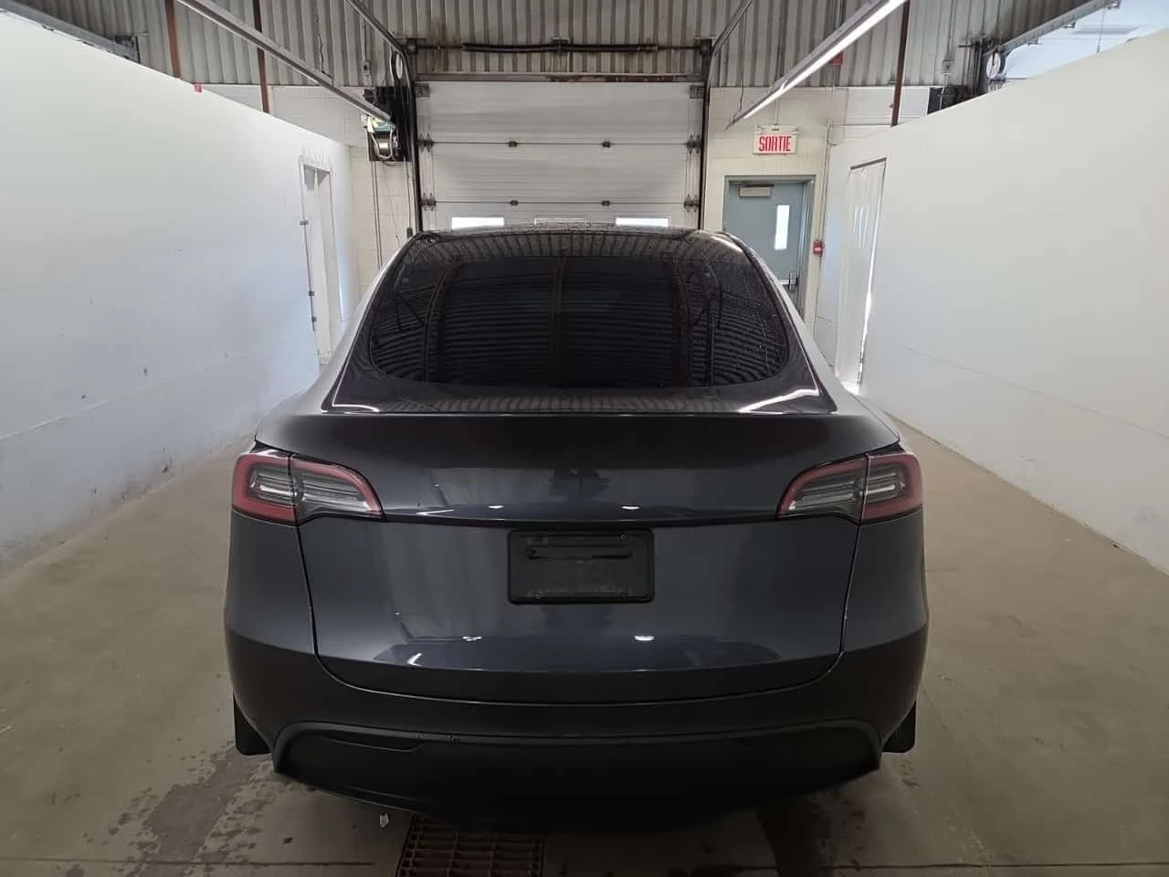 Tesla Model Y / LONG RANGE / ���������� ��� ������������ | Mobile.bg � ����������� 5