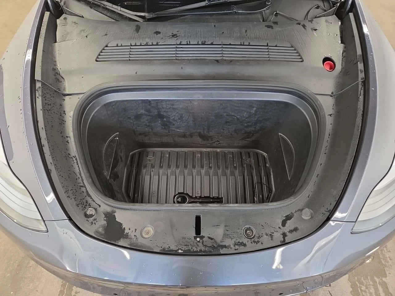 Tesla Model Y / LONG RANGE / ���������� ��� ������������ | Mobile.bg � ����������� 17