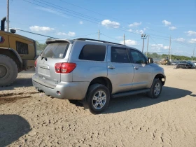 Toyota Sequoia SR5 AWD | Mobile.bg    3