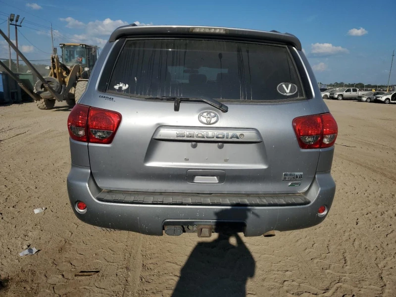 Toyota Sequoia SR5 AWD, снимка 6 - Автомобили и джипове - 47927406