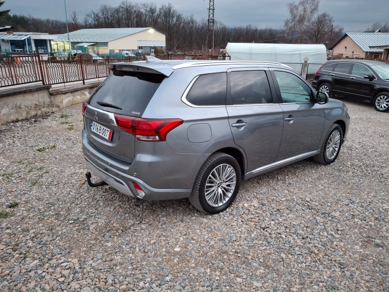 Mitsubishi Outlander 2.4 Plug-in хибрид, снимка 6 - Автомобили и джипове - 48998023