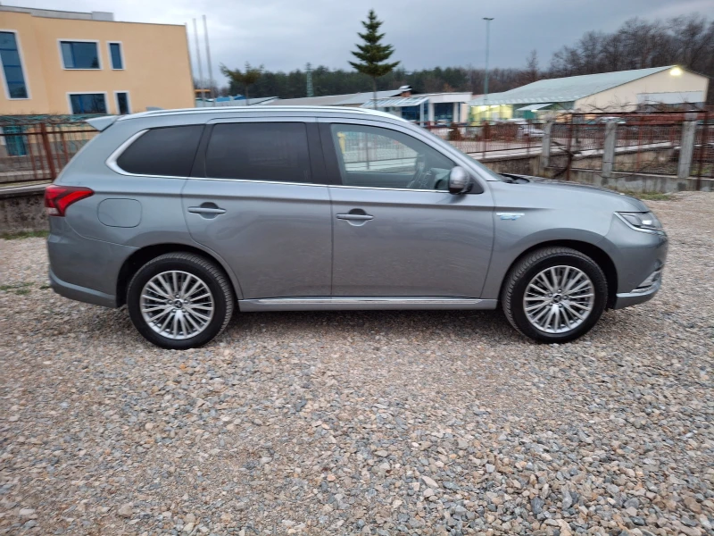 Mitsubishi Outlander 2.4 Plug-in хибрид, снимка 5 - Автомобили и джипове - 48998023