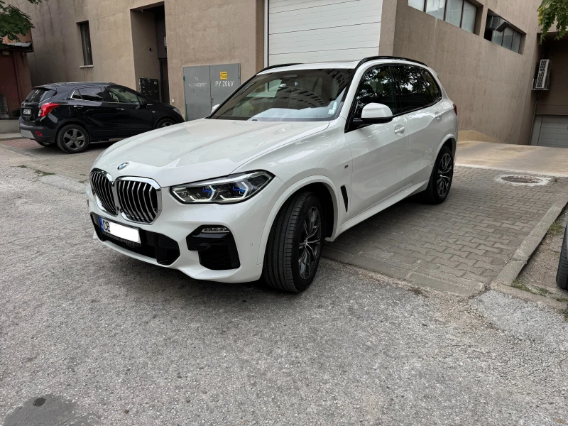 BMW X5 3.0d, M Paket, Laser, Air suspension, 6+ 1 Seats , снимка 2 - Автомобили и джипове - 52747651