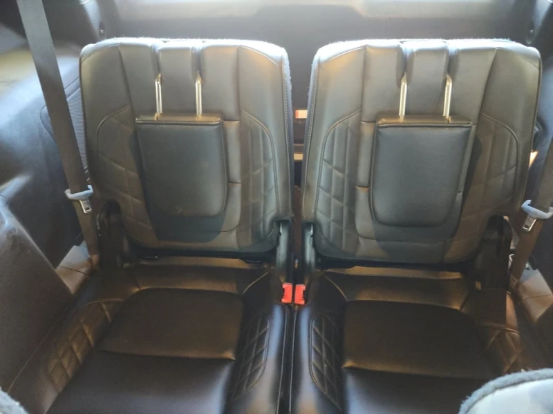 Ford Explorer * PLATINUM * CARFAX * БЕЗ ПЪРВОНАЧАЛНА ВНОСКА, снимка 14 - Автомобили и джипове - 52959452