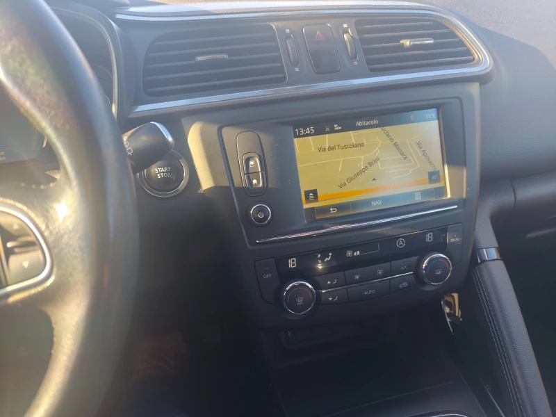 Renault Kadjar 1.5 dci, снимка 11 - Автомобили и джипове - 53379128