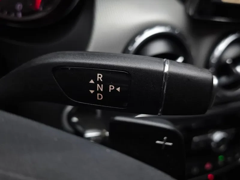 Mercedes-Benz GLA, снимка 9 - Автомобили и джипове - 54834897
