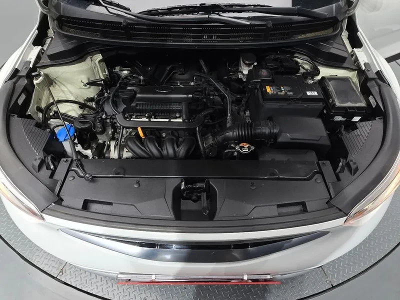 Kia Stonic 1.4 Trendy, снимка 6 - Автомобили и джипове - 56576725