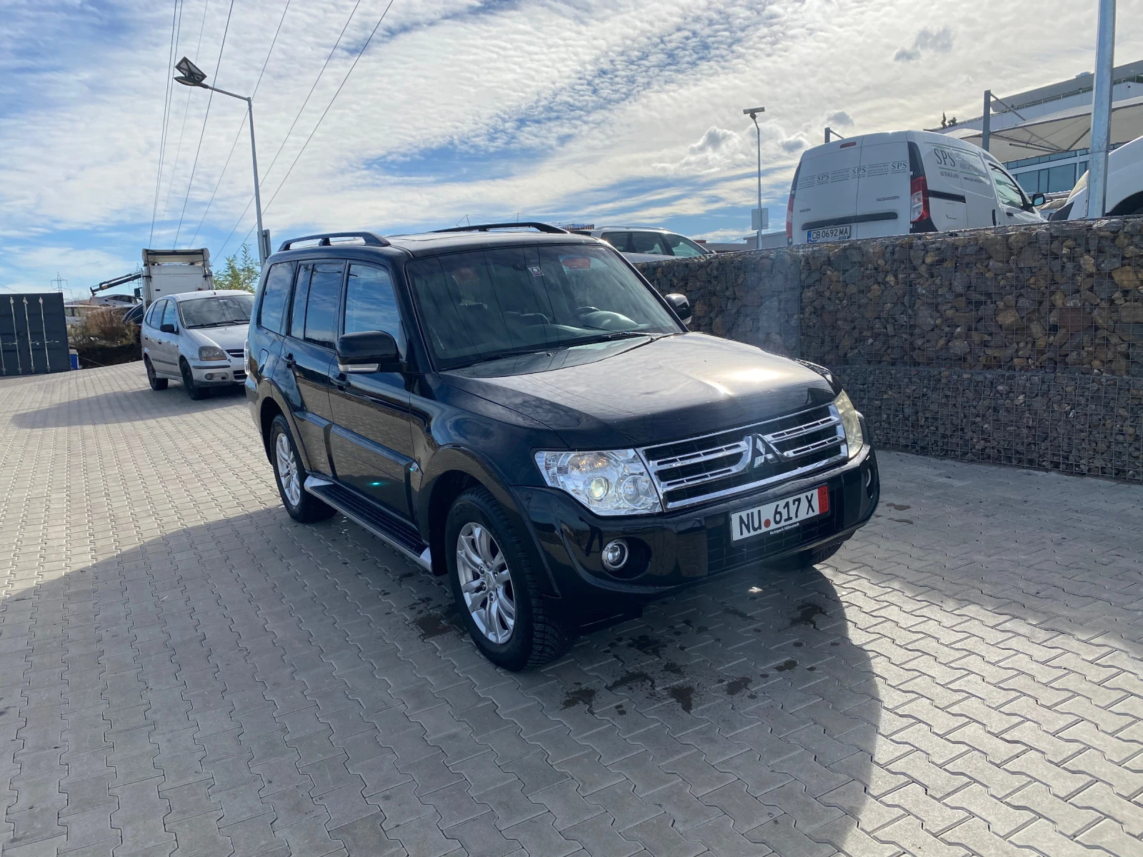 Mitsubishi Pajero IV facelift 3.2 DI-DC automatic - изображение 2