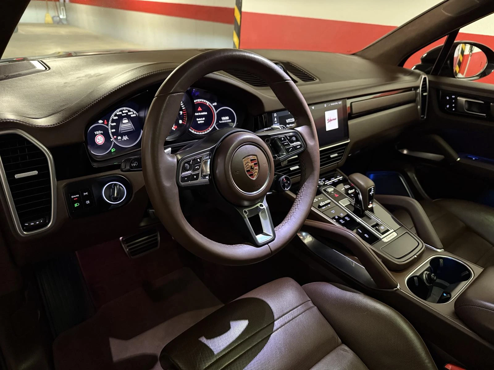 Porsche Cayenne Turbo - изображение 4