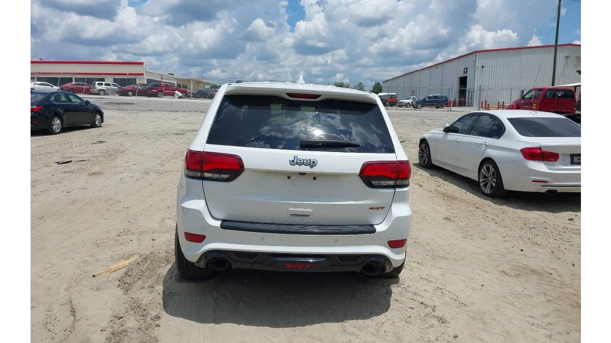 Jeep Grand cherokee SRT Distronic/8ZF/4x4/Keyless - изображение 6