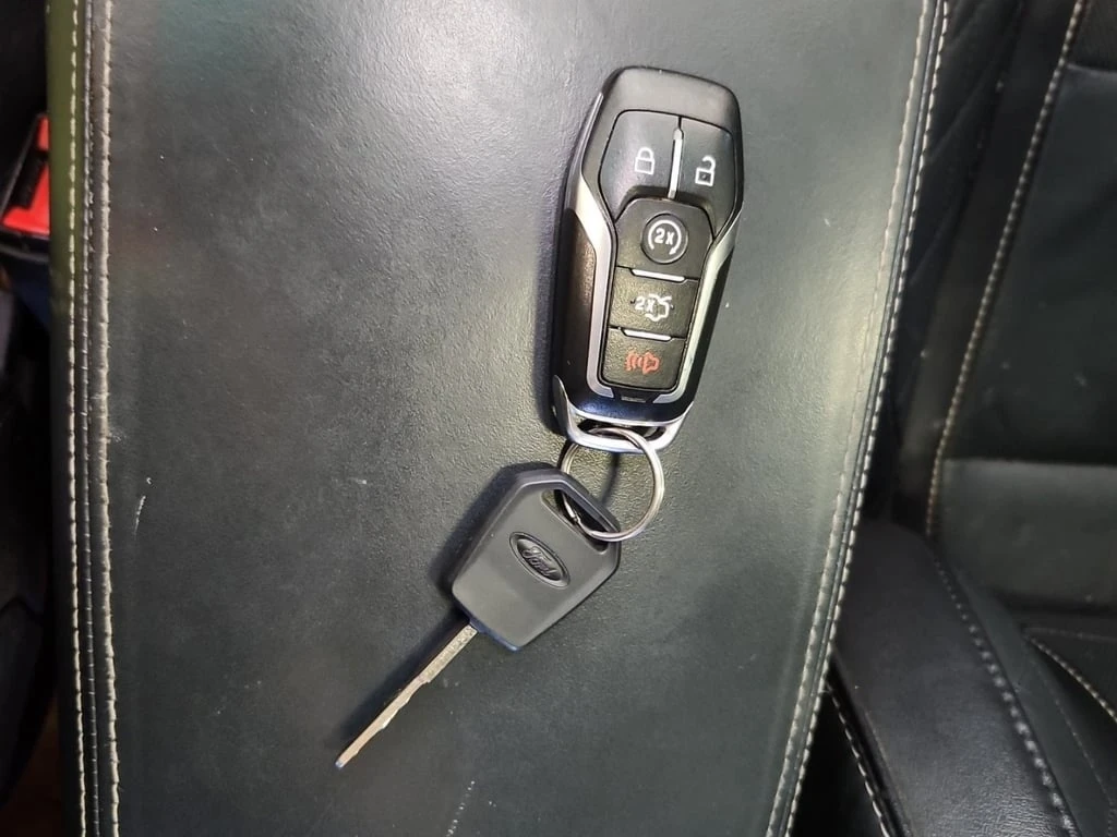 Ford Explorer * PLATINUM * CARFAX * БЕЗ ПЪРВОНАЧАЛНА ВНОСКА - изображение 8