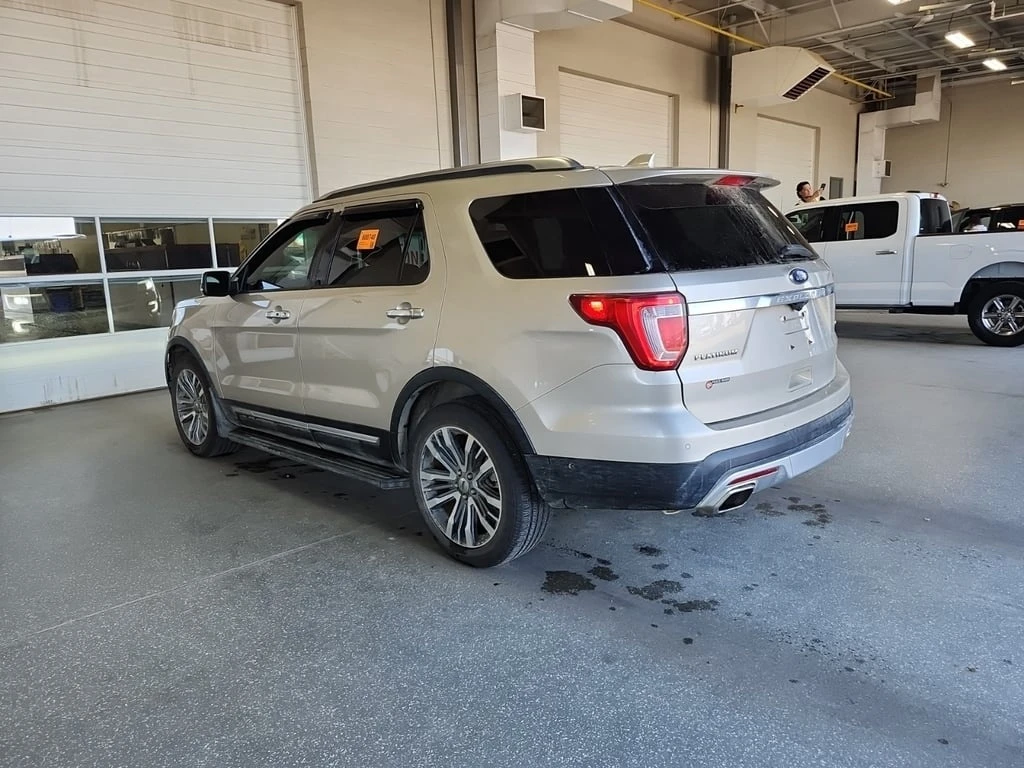 Ford Explorer * PLATINUM * CARFAX * БЕЗ ПЪРВОНАЧАЛНА ВНОСКА - изображение 4