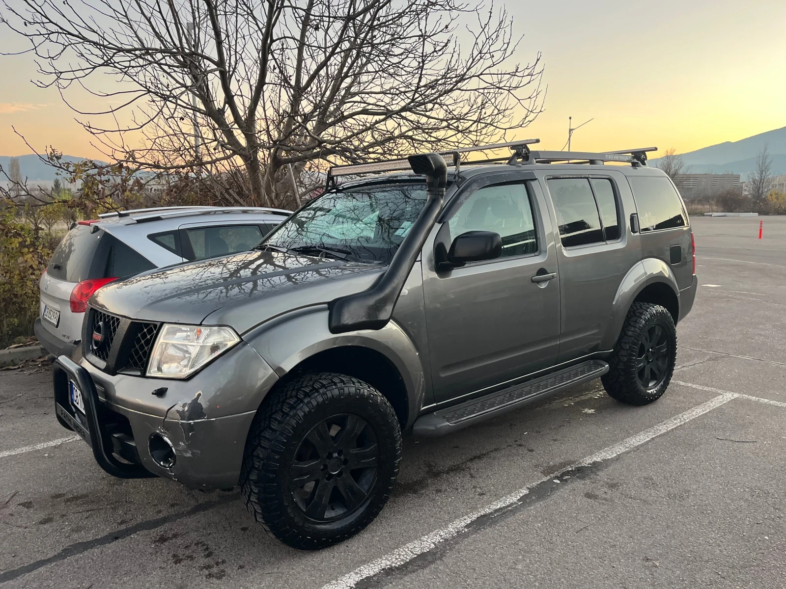 Nissan Pathfinder R51 2.5 - изображение 2