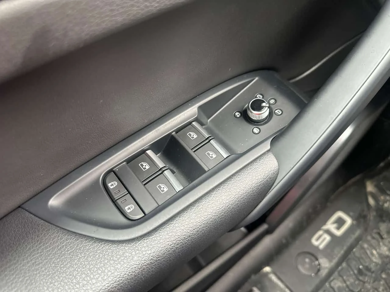 Audi Q5 Progressiv/CARFAX/ПАНОРАМА/ДИСТРОНИК, снимка 15 - Автомобили и джипове - 53740369