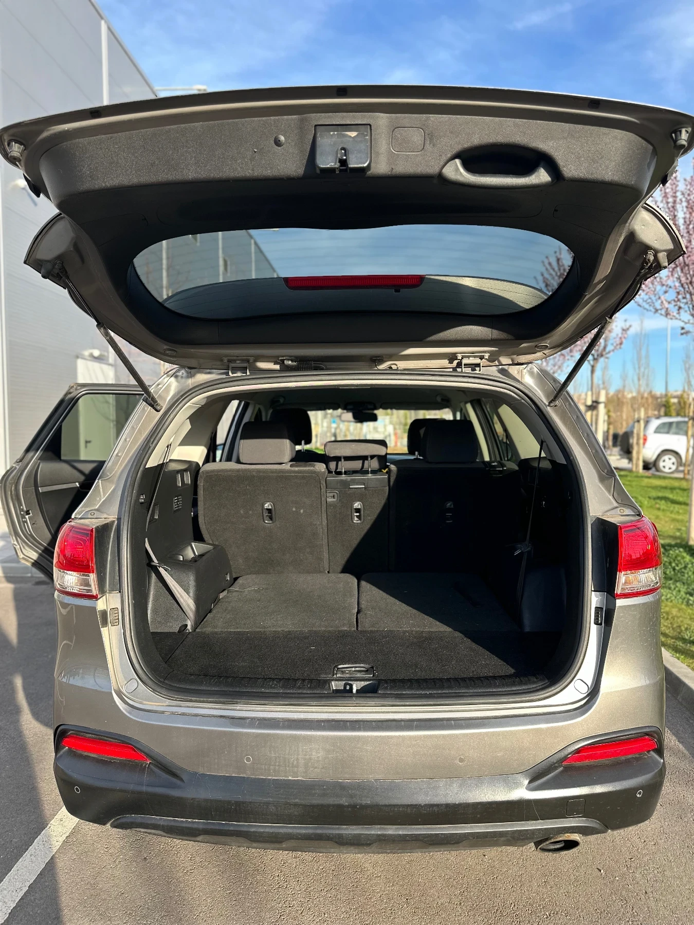 Kia Sorento LX 3.3L AWD 6+ 1 - ВСИЧКИ ЕКСТРИ ЗА МОДЕЛА, снимка 11 - Автомобили и джипове - 54115108