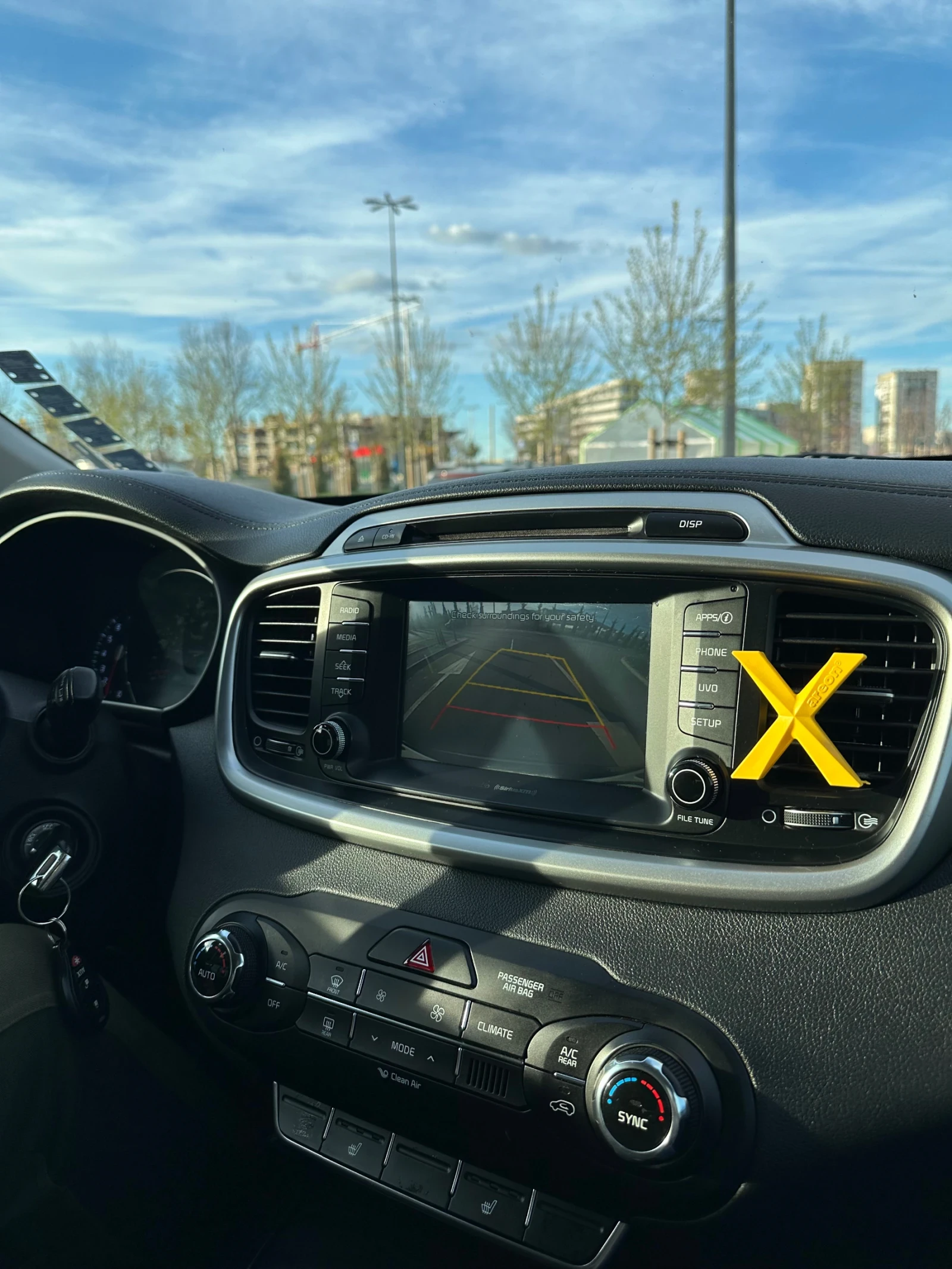 Kia Sorento LX 3.3L AWD 6+ 1 - ВСИЧКИ ЕКСТРИ ЗА МОДЕЛА, снимка 13 - Автомобили и джипове - 54115108