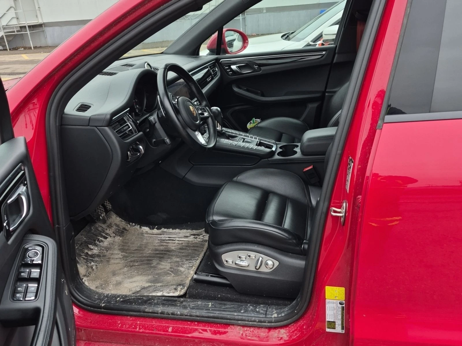 Porsche Macan GTS РЕГИСТАЦИЯ+ ОБСЛУЖВАНЕ, снимка 5 - Автомобили и джипове - 54126077