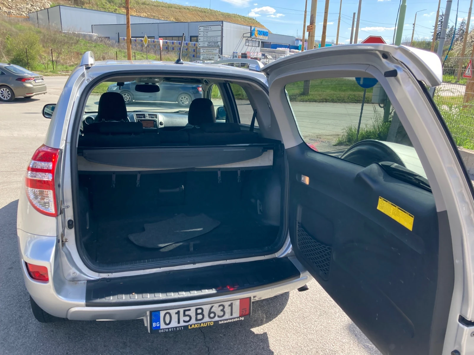 Toyota Rav4 2.2 D4D 150ks Evro 5 Navi 4x4, снимка 5 - Автомобили и джипове - 54320132