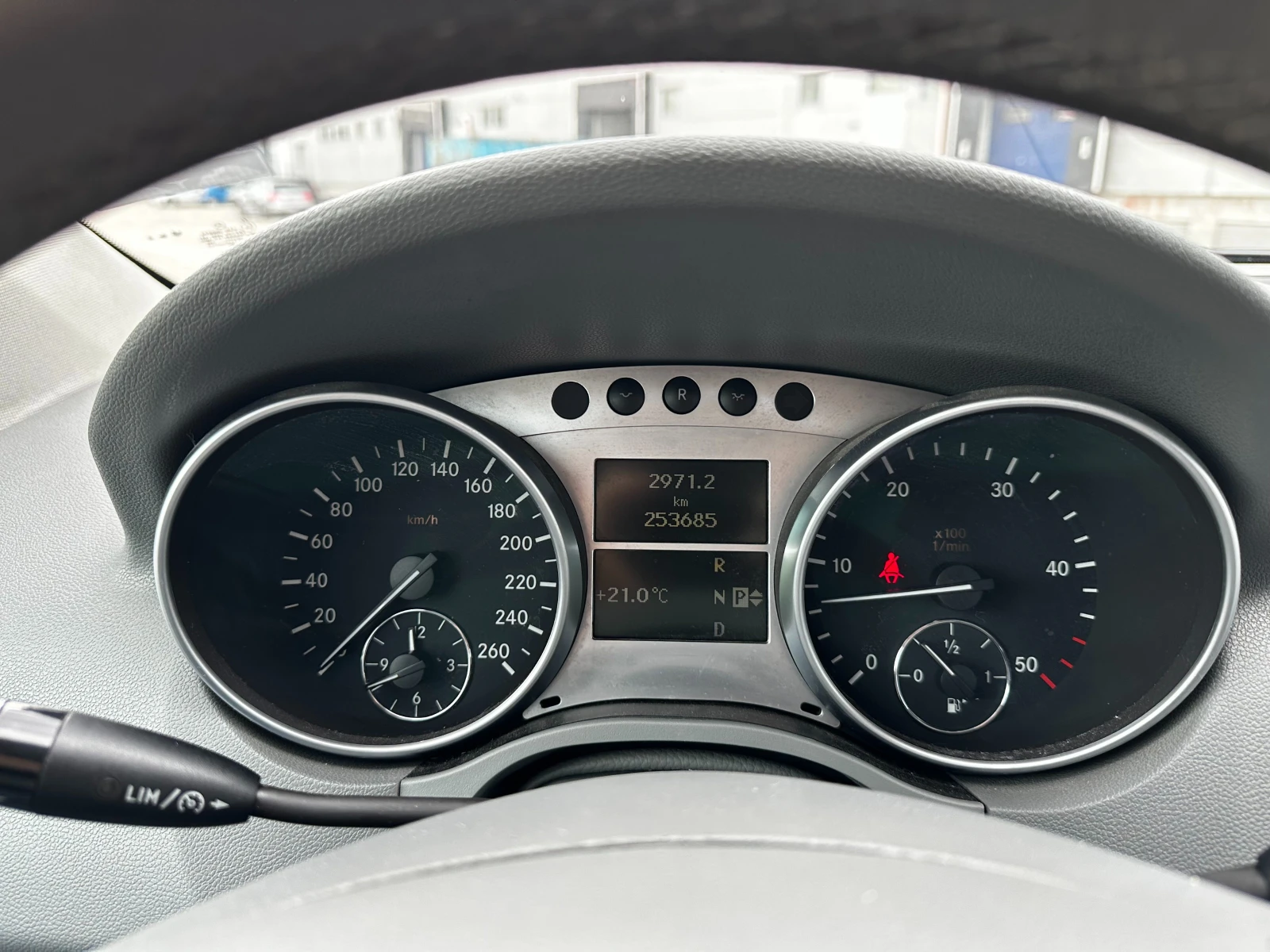 Mercedes-Benz ML 320, снимка 14 - Автомобили и джипове - 54499917