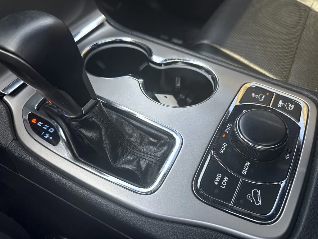 Jeep Grand cherokee * OVERLAND* AWD* , снимка 11 - Автомобили и джипове - 54502423