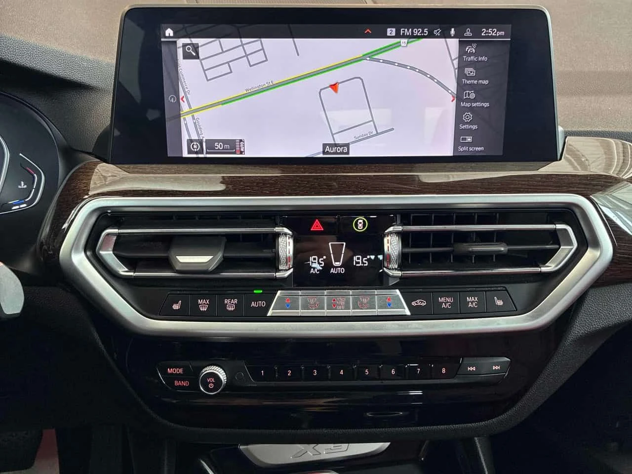 BMW X3 xDrive30i/ЧЕРВЕН САЛОН/CARFAX/ФИНАНСИРАНЕ, снимка 8 - Автомобили и джипове - 54662710