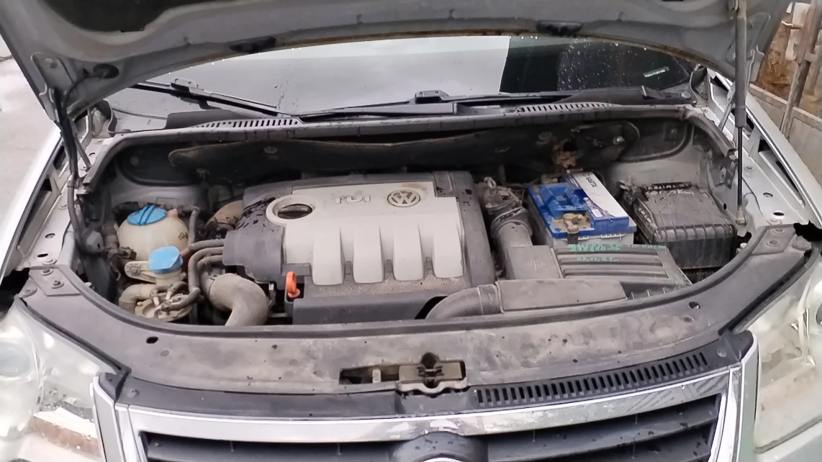 VW Tiguan, снимка 3 - Автомобили и джипове - 54778022