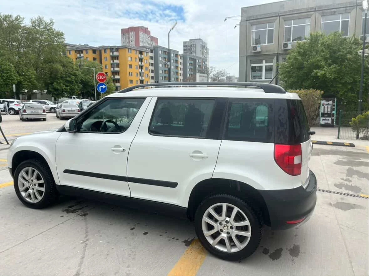 Skoda Yeti, снимка 4 - Автомобили и джипове - 54896673