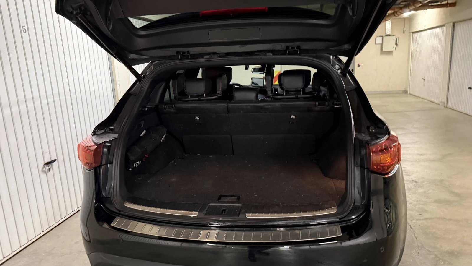 Infiniti QX70 S-Design, снимка 9 - Автомобили и джипове - 54960292
