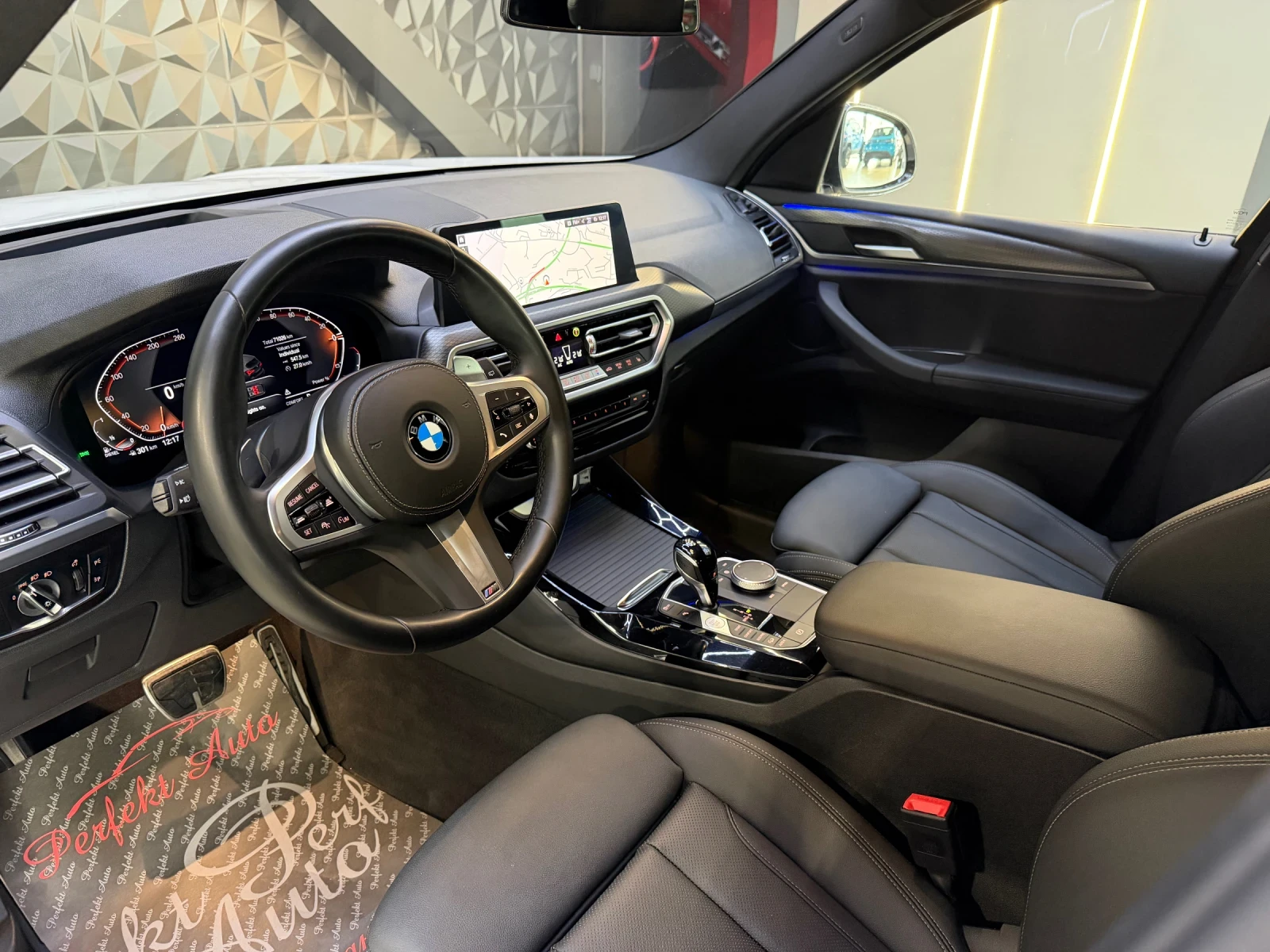 BMW X3 30d xDrive * M PACKET * ПАНОРАМА * HEAD UP * , снимка 7 - Автомобили и джипове - 55280986