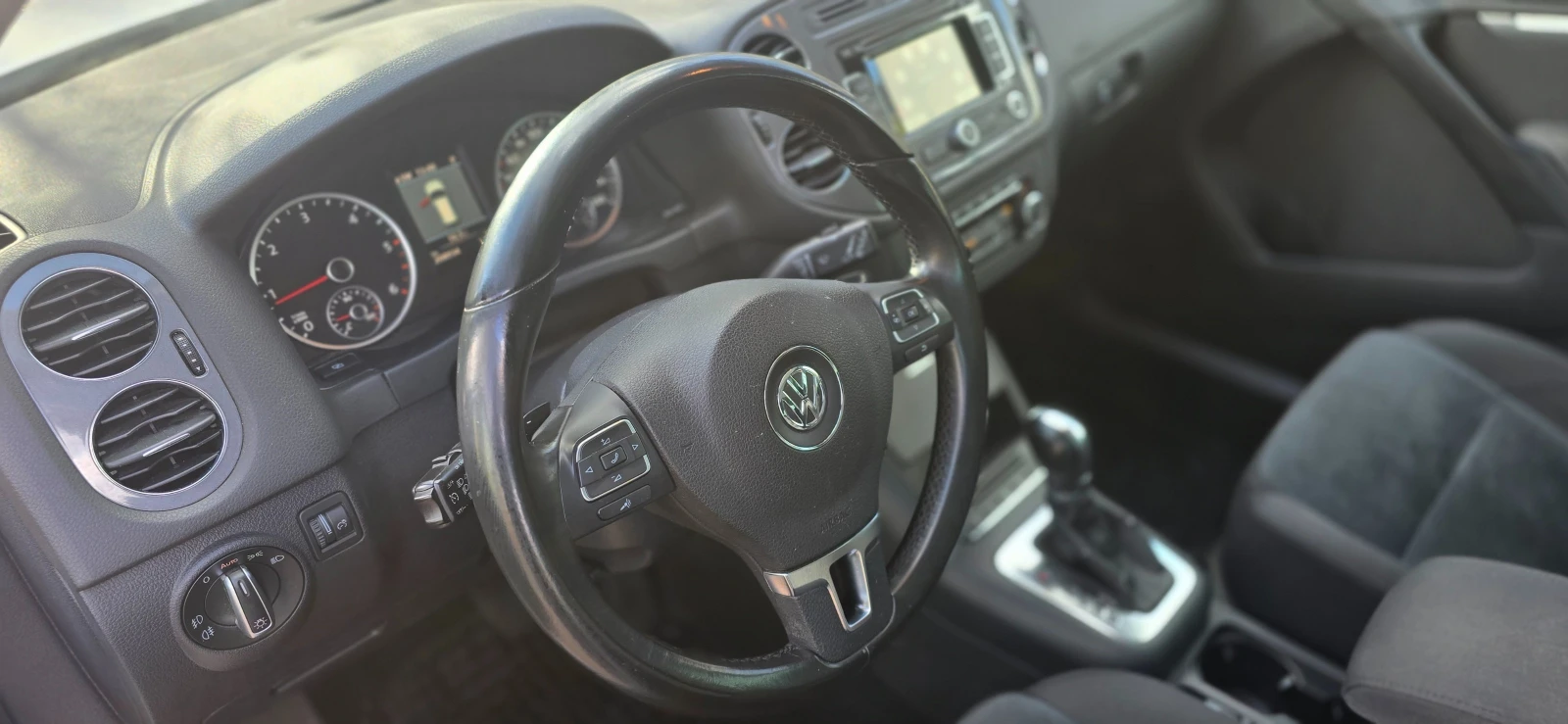 VW Tiguan, снимка 14 - Автомобили и джипове - 55364176